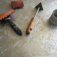 kovové vzhľady omietok